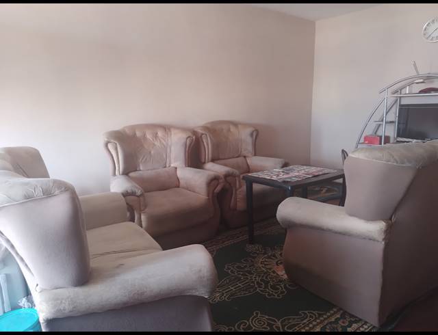 2 BEDROOM FLAT FOR SALE IN SOUTH BEACH